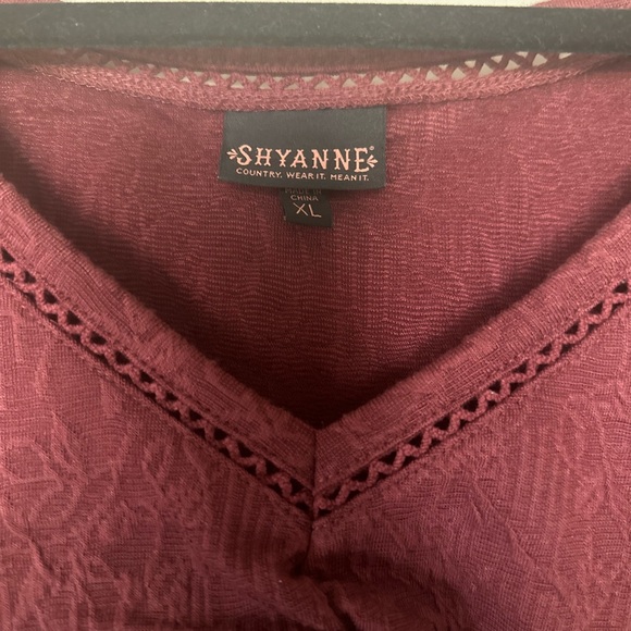 NWOT/Never Worn Bell Sleeve Top - Picture 2 of 6